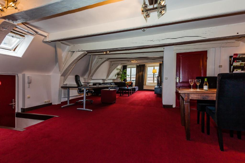Hotel De Vischpoorte, Hartje Deventer En Aan De Ijssel Rom bilde